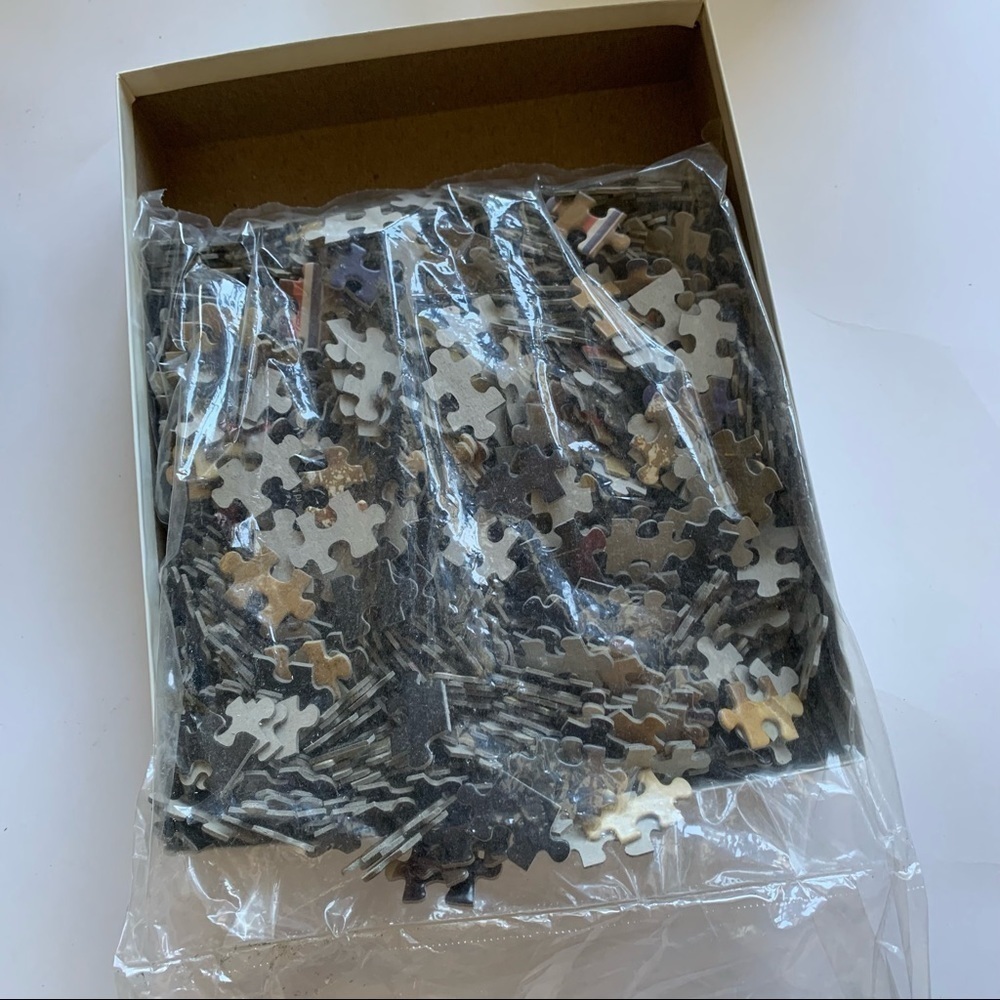 Vintage mystery jigsaw puzzle game “Unbridled Fear” 1000 pieces, 1997 age 12 up - Picture 7 of 14